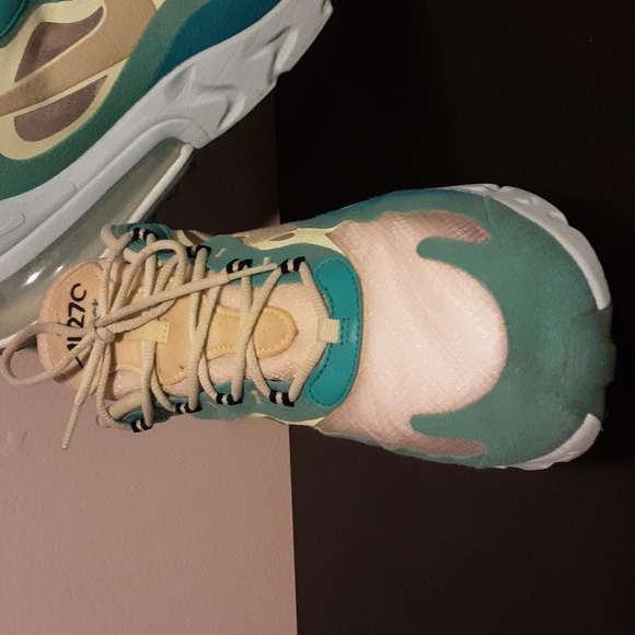 Nike Air Max 270 React in Teal and Beige Size 11. - Picture 10 of 14